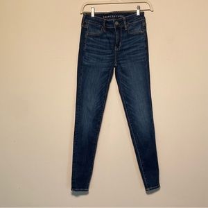 American Eagle women’s hi rise jegging next level stretch in blue wash size 0